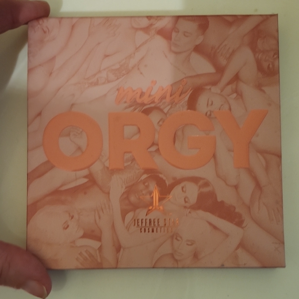 Jeffree Star Mini Orgy Eyeshadow Palette